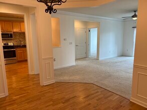 132 Clocktower Dr in Waltham, MA - Building Photo - Building Photo