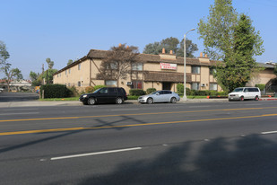 Woodman Court Apartments