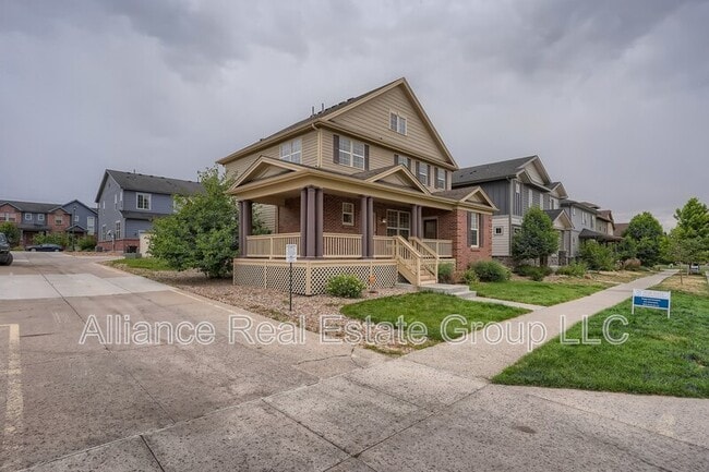 4957 S Addison Way in Aurora, CO - Building Photo - Building Photo