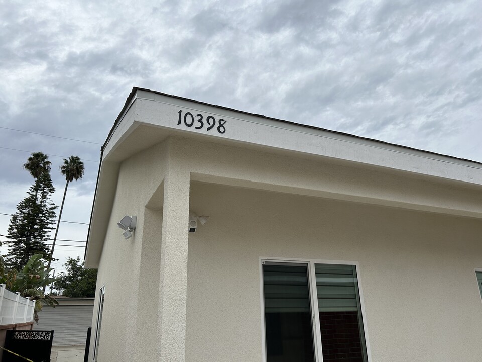 10398 Ballard Dr in Garden Grove, CA - Building Photo