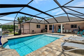 524 14th Terrace in Cape Coral, FL - Building Photo - Building Photo