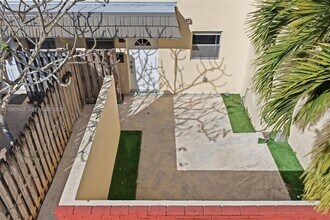 8313 SW 137th Ave, Unit 8313 in Miami, FL - Building Photo - Building Photo