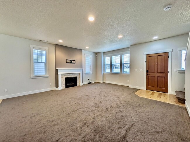 550 SW 200th Ave in Beaverton, OR - Building Photo - Building Photo