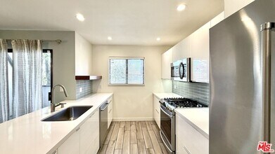 1802 20th St in Santa Monica, CA - Building Photo - Building Photo