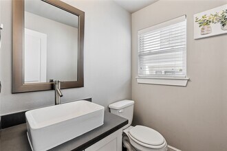 874 Wakefield Dr in Houston, TX - Building Photo - Building Photo