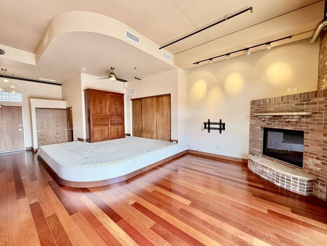 property at 101 N Tejon St