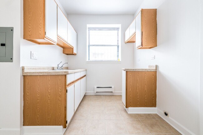 5036-38 W Quincy St Chicago, IL 60644 in Chicago, IL - Building Photo - Building Photo