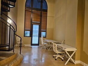 801 S Olive Ave, Unit 101 in West Palm Beach, FL - Building Photo - Building Photo