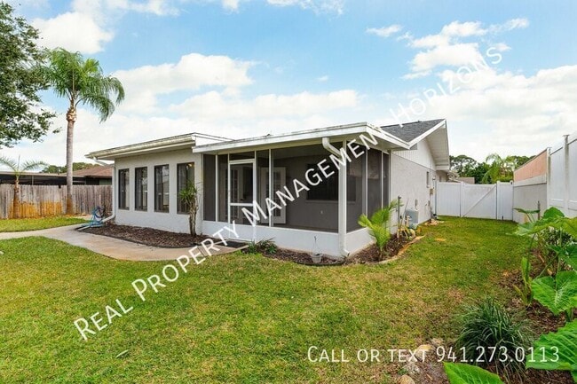 6397 Samoa Dr in Sarasota, FL - Building Photo - Building Photo