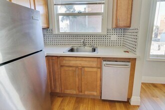 465 Bellevue Ave in Oakland, CA - Building Photo - Building Photo