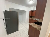 17380 NE 4th Pl in North Miami Beach, FL - Building Photo - Building Photo