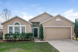 3003 Valkyrie Rd in Middleburg, FL - Building Photo