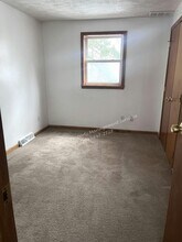 1650 Brighton Rd-Unit -2 in Ellwood City, PA - Building Photo - Building Photo