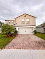 6369 Domenico Ct in Groveland, FL - Building Photo