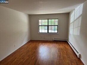 244 Collignon Way in River Vale, NJ - Building Photo - Building Photo
