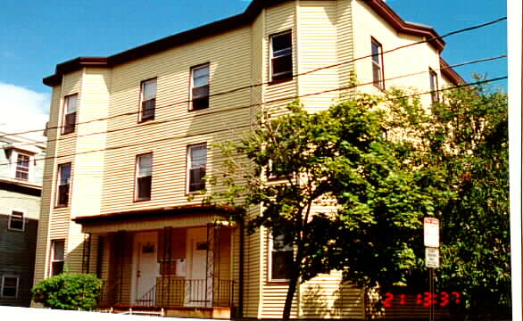 11-11A Austin St in Somerville, MA - Building Photo