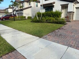 820 Pipers Cay Dr in West Palm Beach, FL - Building Photo
