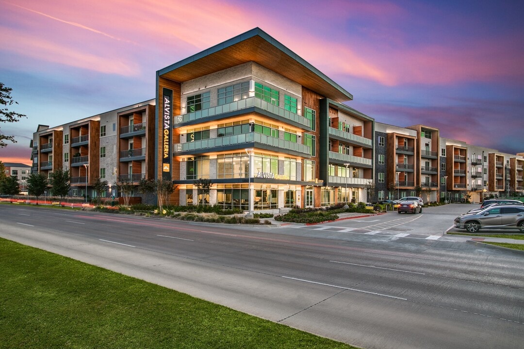 Alvista Galleria in Farmers Branch, TX - Foto de edificio