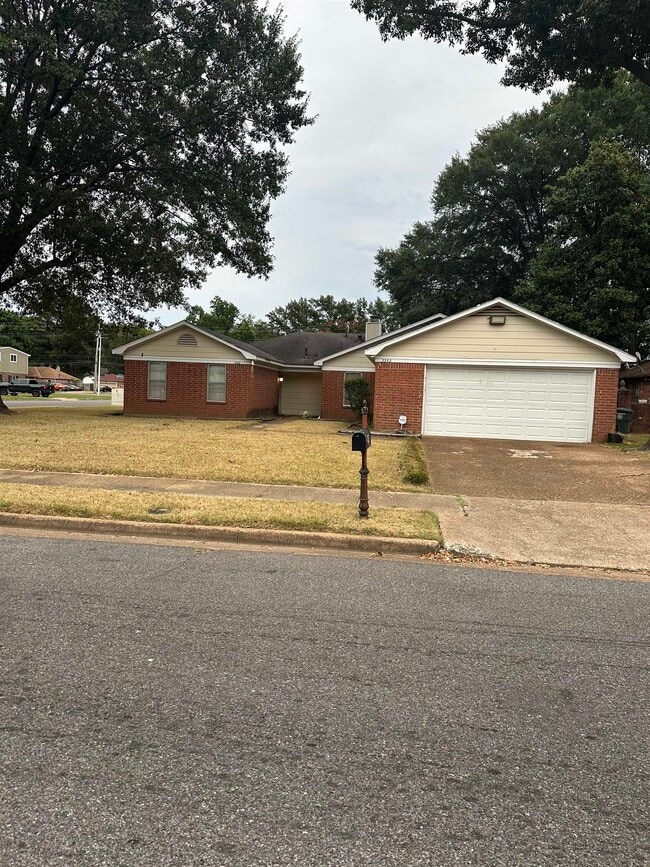 3350 Adeline St in Memphis, TN - Building Photo - Building Photo