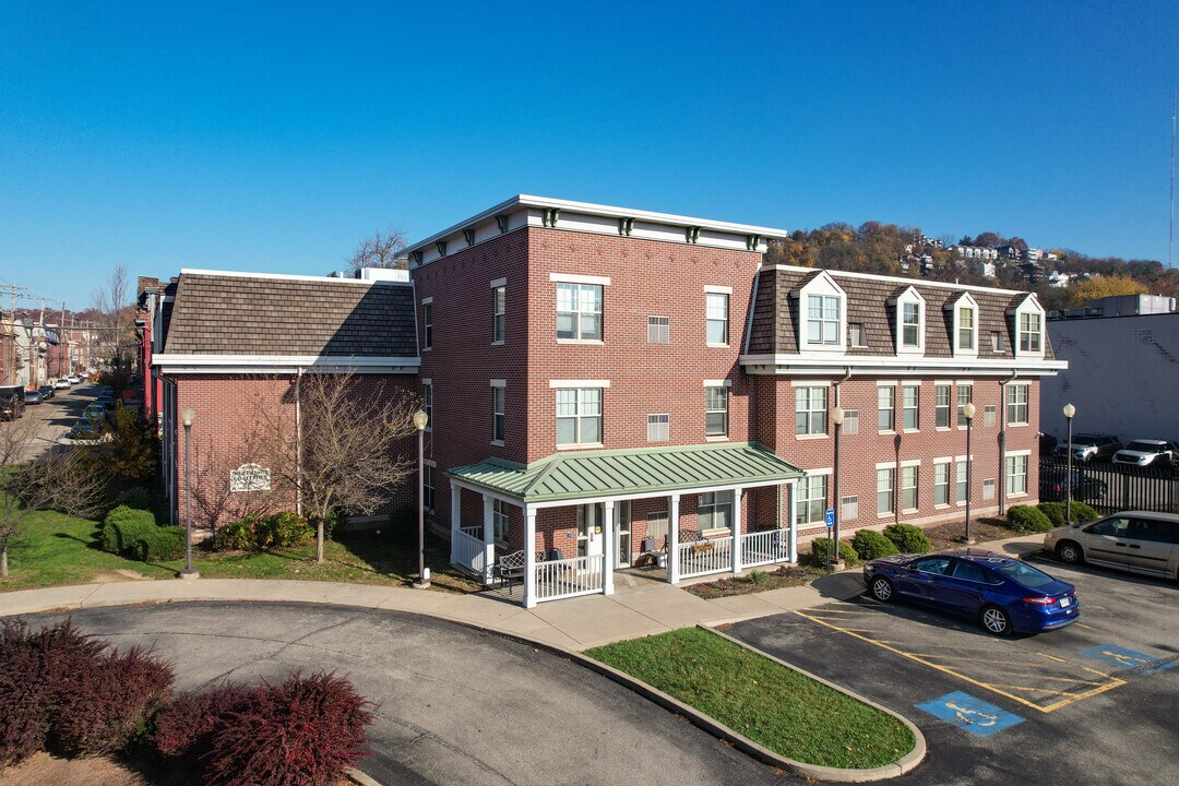 Northside Coalition of Senior Housing in Pittsburgh, PA - Foto de edificio