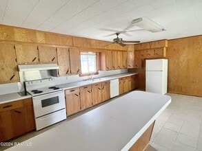 1085 Anse Broussard Hwy in Breaux Bridge, LA - Building Photo - Building Photo