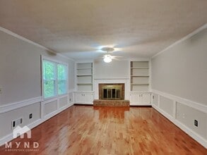2211 Tarence Ln SW in Lilburn, GA - Building Photo - Building Photo