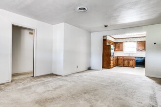 438 Rorary Dr-Unit -3 in Richardson, TX - Building Photo - Building Photo