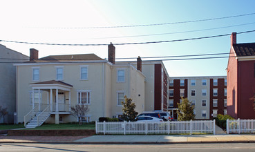 Pine Court II in Richmond, VA - Building Photo - Building Photo