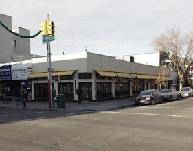 35-25 30th Ave in Astoria, NY - Building Photo - Building Photo