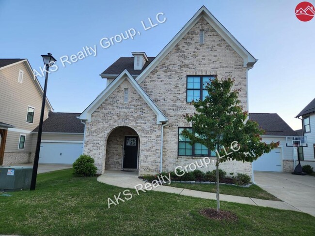 property at 838 Griffin Park Cir