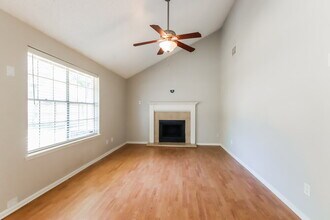 9106 Towerstone Ct in Spring, TX - Building Photo - Building Photo