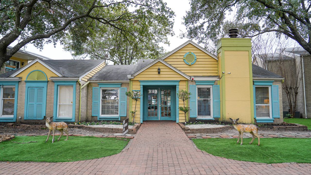 Pecan Square Village in Houston, TX - Building Photo