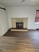 1855 S Valley Rd Ave in Springfield, MO - Building Photo - Building Photo