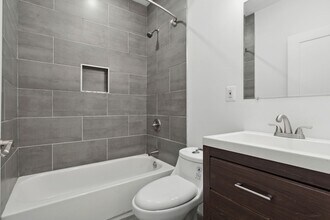 2718 N 11th St in Philadelphia, PA - Building Photo - Building Photo