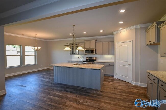 6508 Moon Crest Ln NW in Huntsville, AL - Building Photo - Building Photo