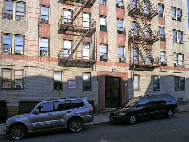 1755 Clay Ave in Bronx, NY - Building Photo - Building Photo