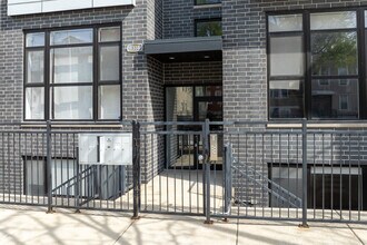 1338 W Cullerton St in Chicago, IL - Building Photo - Building Photo