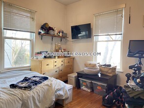 69 Raymond Ave, Unit 1 in Somerville, MA - Foto de edificio - Building Photo