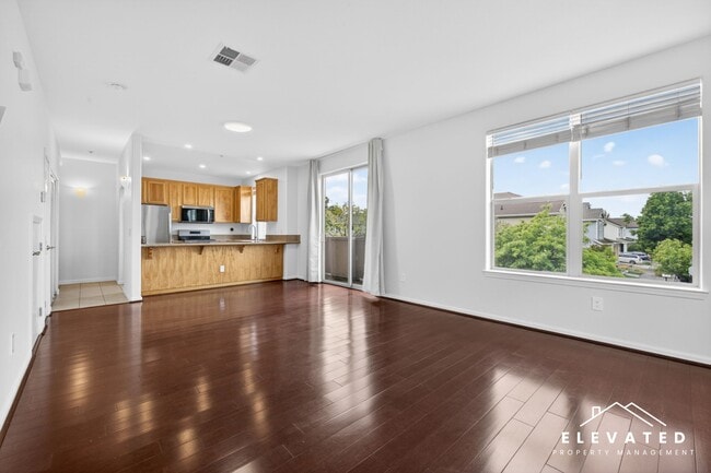 1040 Campoy St in Santa Rosa, CA - Building Photo - Building Photo