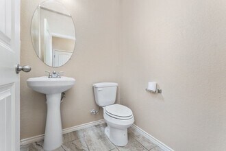 8323 Prickly Oak in San Antonio, TX - Building Photo - Building Photo