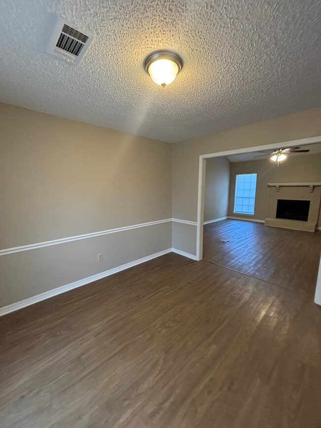 12 Tripp St in Cabot, AR - Foto de edificio - Building Photo