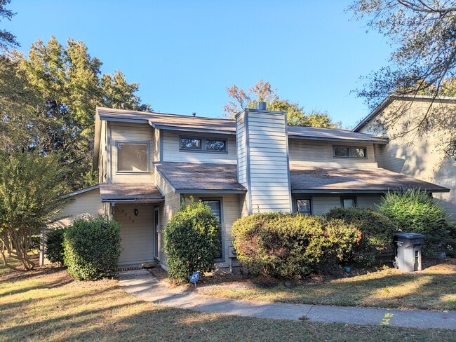 property at 3038 Otter Ct
