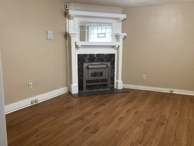 4423 S Indiana Ave in Chicago, IL - Building Photo - Building Photo