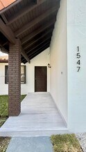 1547 SW 137th Pl in Miami, FL - Building Photo - Building Photo