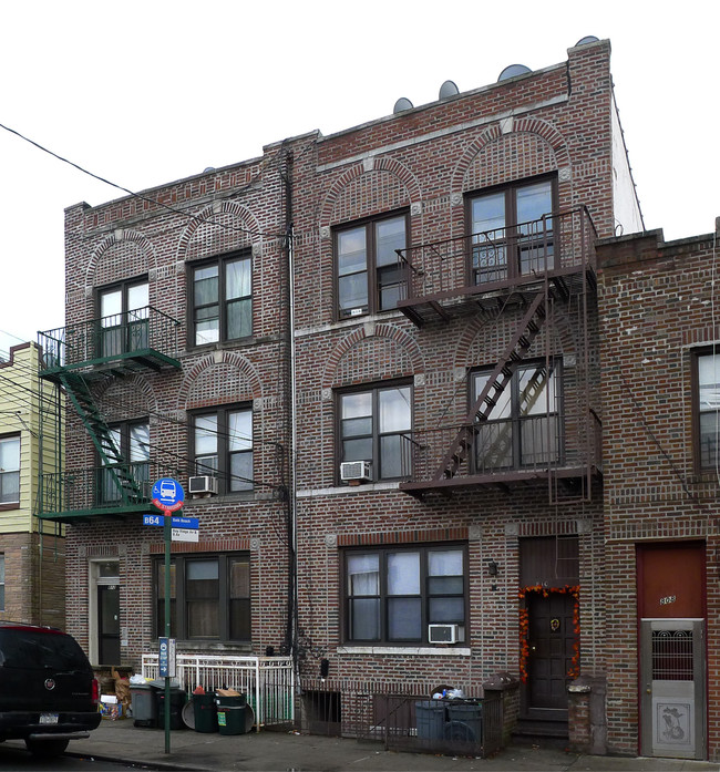 812 Bay Ridge Ave in Brooklyn, NY - Building Photo - Building Photo