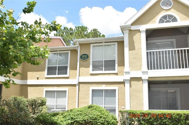 property at 9481 Highland Oak Dr
