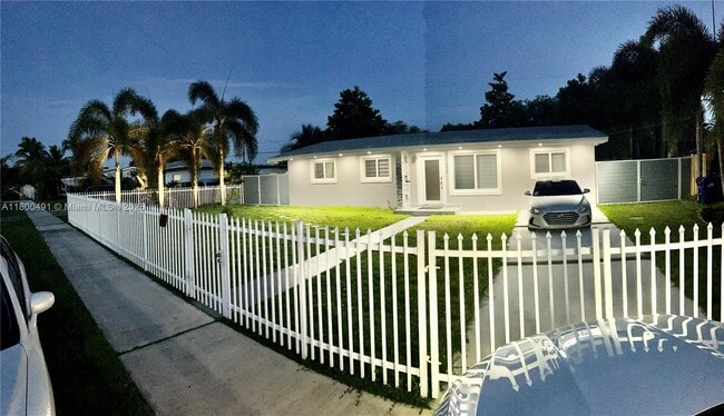 property at 11850 SW 187th St