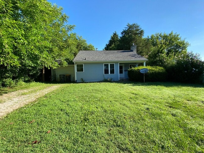 2415 E 4th St in Bloomington, IN - Building Photo - Building Photo