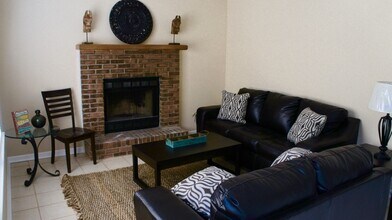 1945 Westpark Dr in Columbus, GA - Building Photo - Building Photo