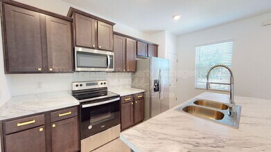 8358 Zenith Cir in Jacksonville, FL - Building Photo - Building Photo